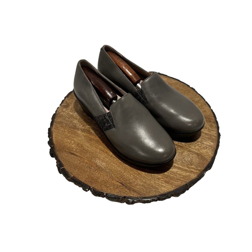 Dansko GRAY Womens Slip On Shoes size 38 9705940294 Excellent Condition